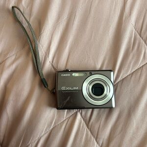 digital camera